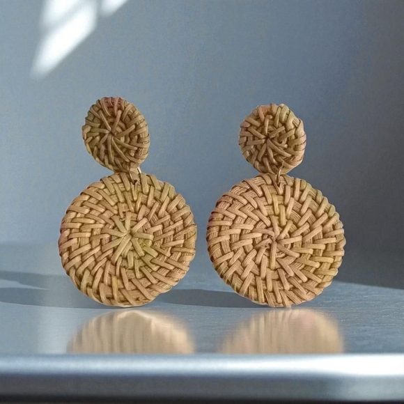 Summer fashion straw earrings tan color - Picture 9 of 9